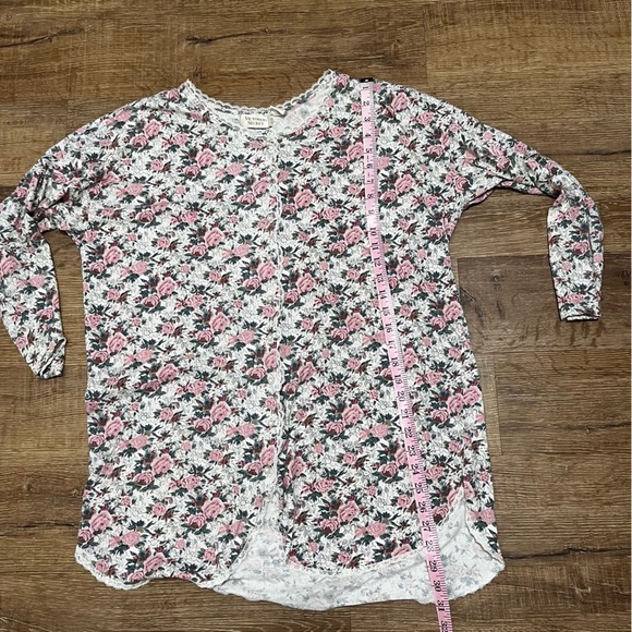 VICTORIA’S SECRET Lace Floral Long Sleeve asleep Shirt Nightgown Size M/L - Picture 8 of 11